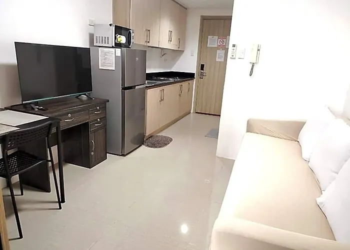 Отель Shore One Condotel At Mall Of Asia, Philippines Манила